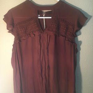 Maurices Blouse Size XL, Maroon